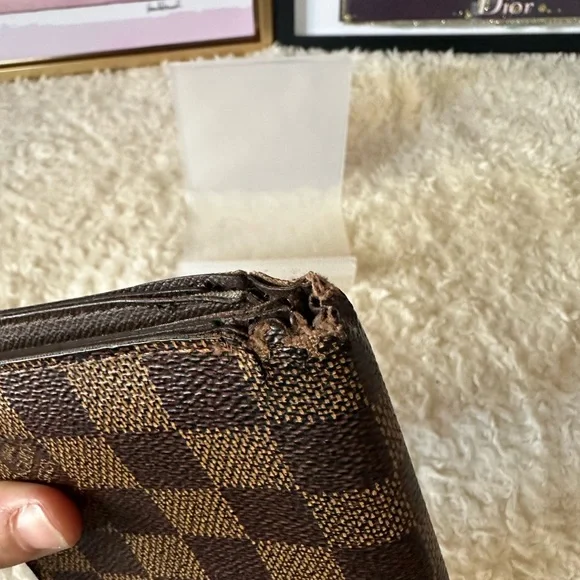 Louis Vuitton Damier Ebene Men’s bifold Wallet - Picture 5 of 12